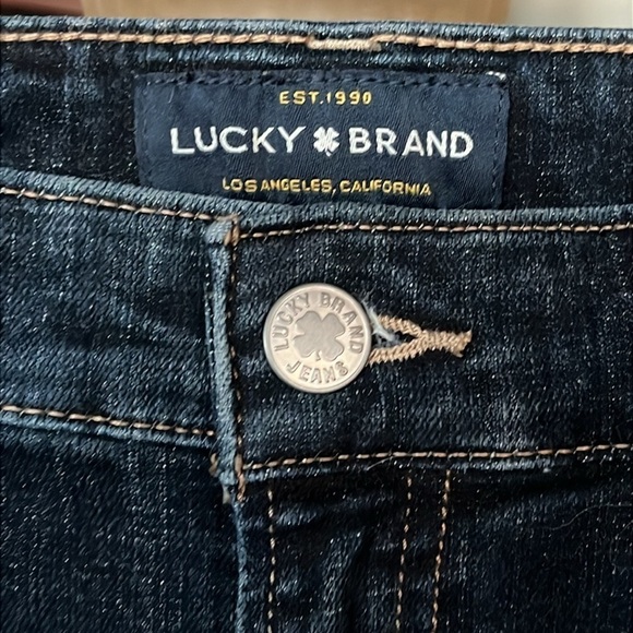 Brand New Lucky Brand Sweet Boot Relaxed Weekend Dark Wash Bootcut Denim Jeans - Picture 8 of 14
